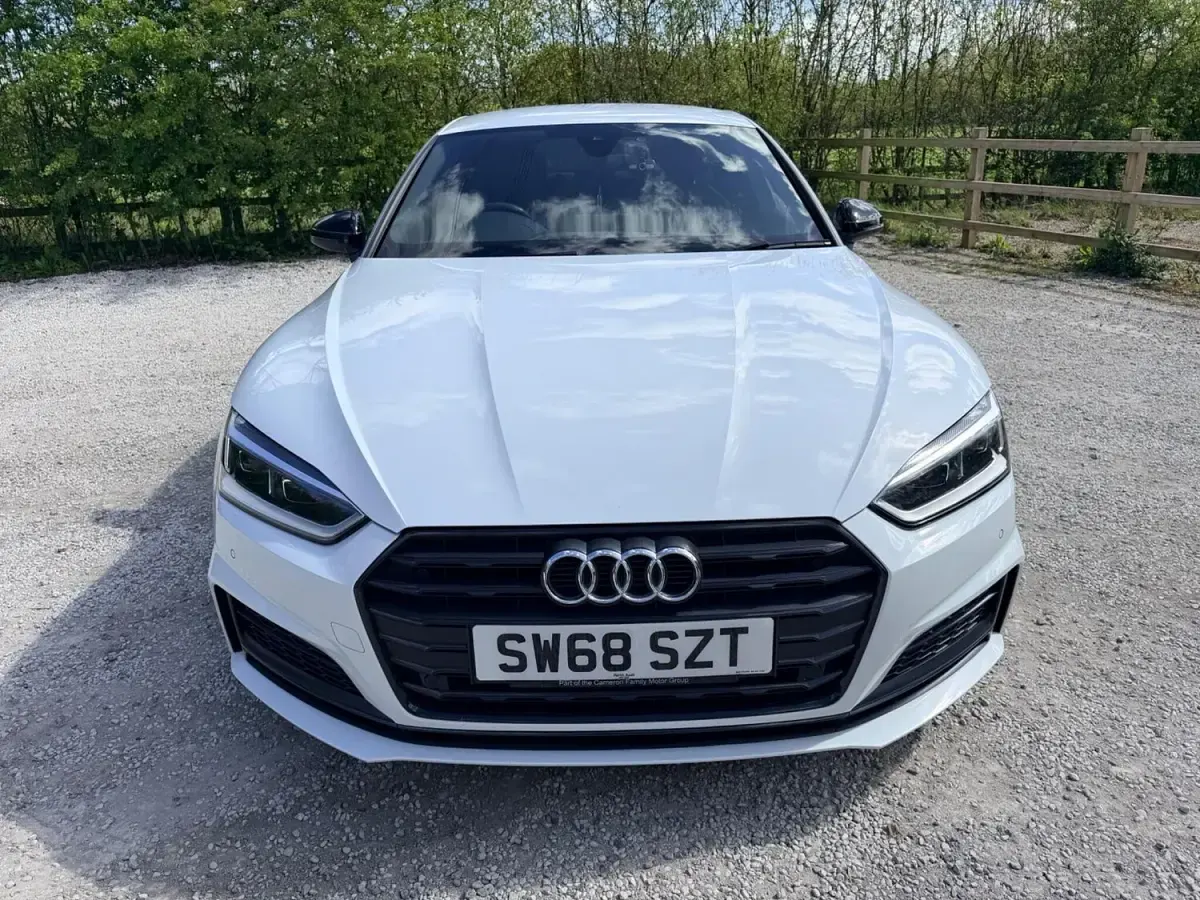 Used Audi A5 Sportback Black Edition 190 HP (139 kW) 2019 White Hatchback