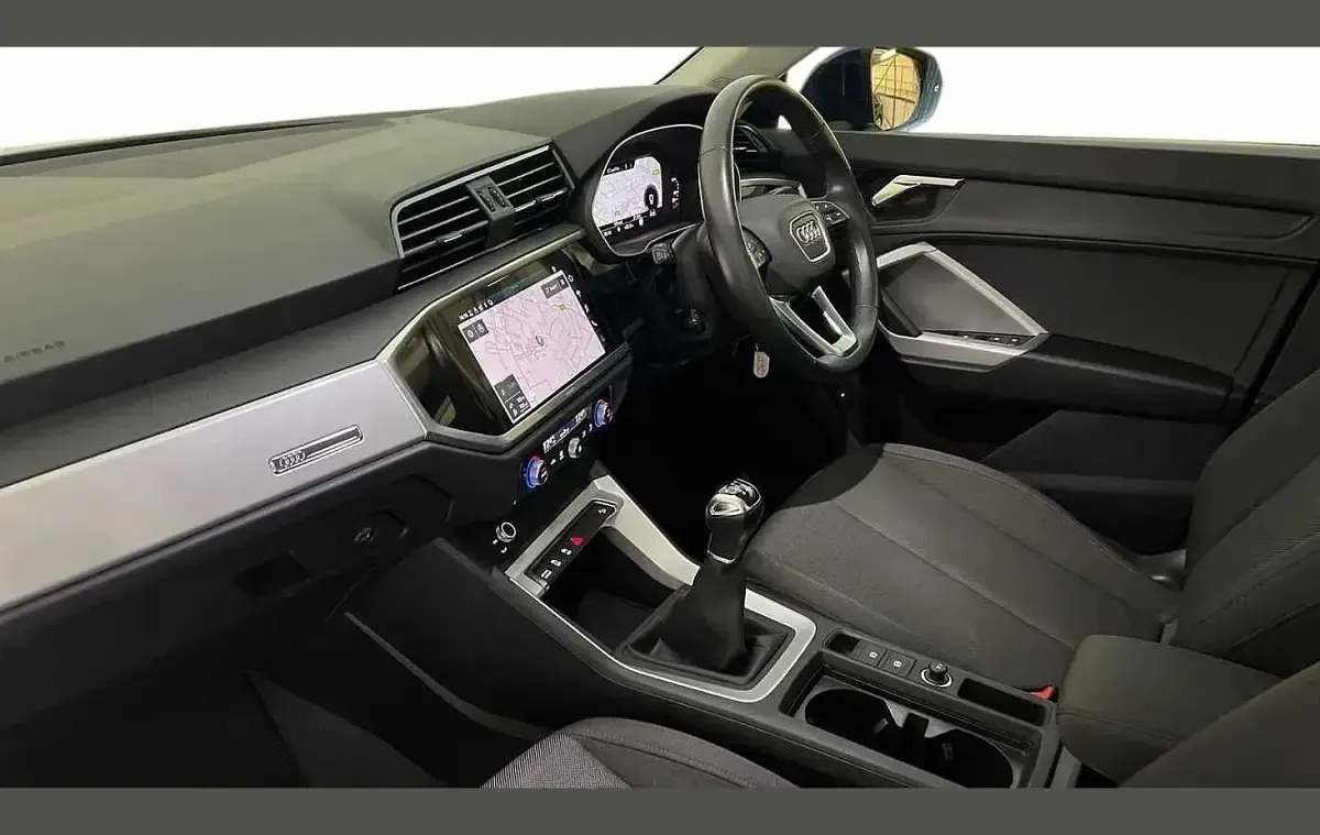 Used Audi Q3 Design 150 HP (110 kW) 2022 Blue SUV