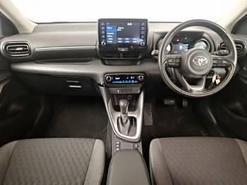 Used Toyota Yaris Hybrid Design 116 HP (85 kW) 2023 Black Hatchback