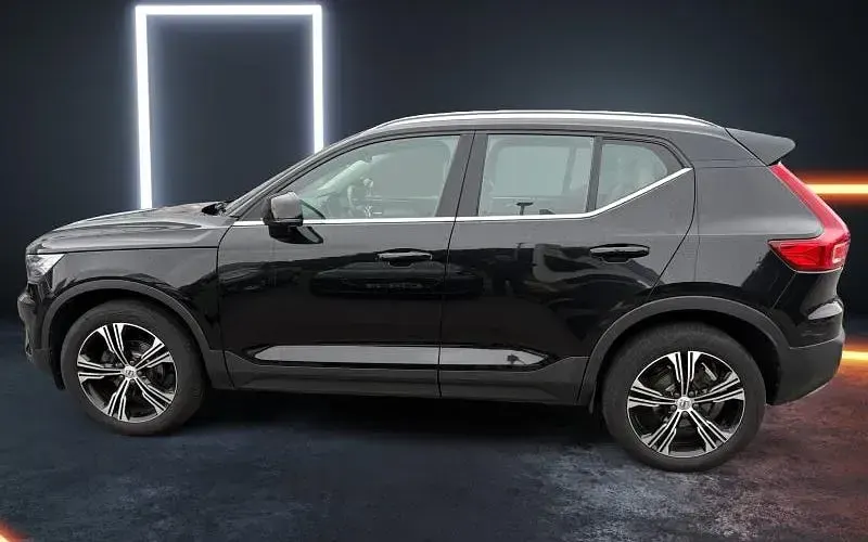 Used Volvo XC40 Inscription 163 HP (119 kW) 2021 Black SUV
