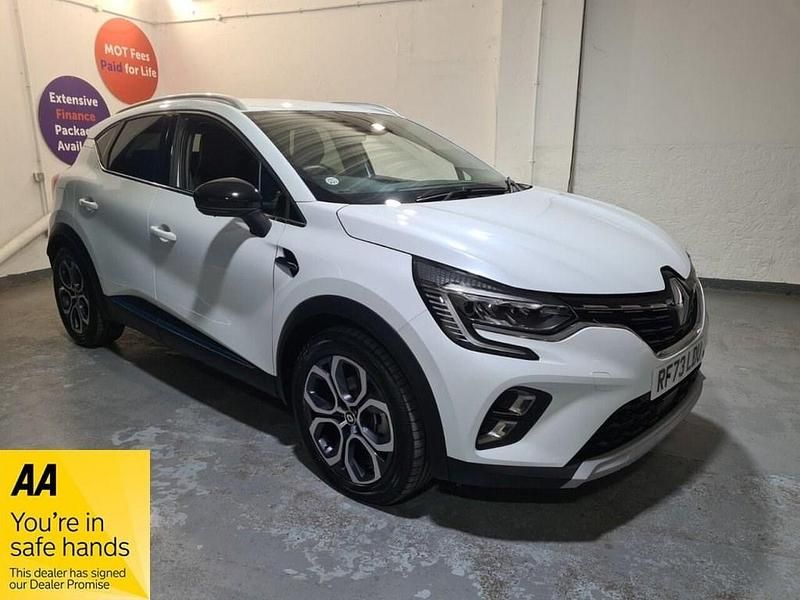 Used Renault Captur Techno 145 HP (106 kW) 2024 White SUV