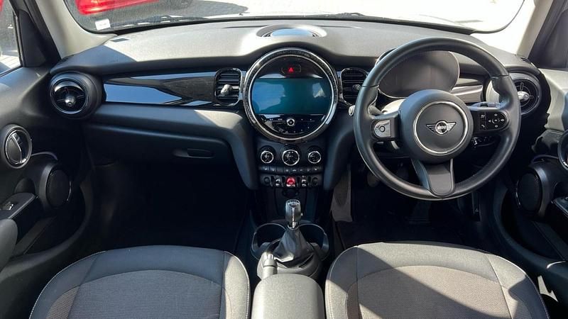 Used Mini Cooper Classic 134 HP (98 kW) 2021 Grey Hatchback