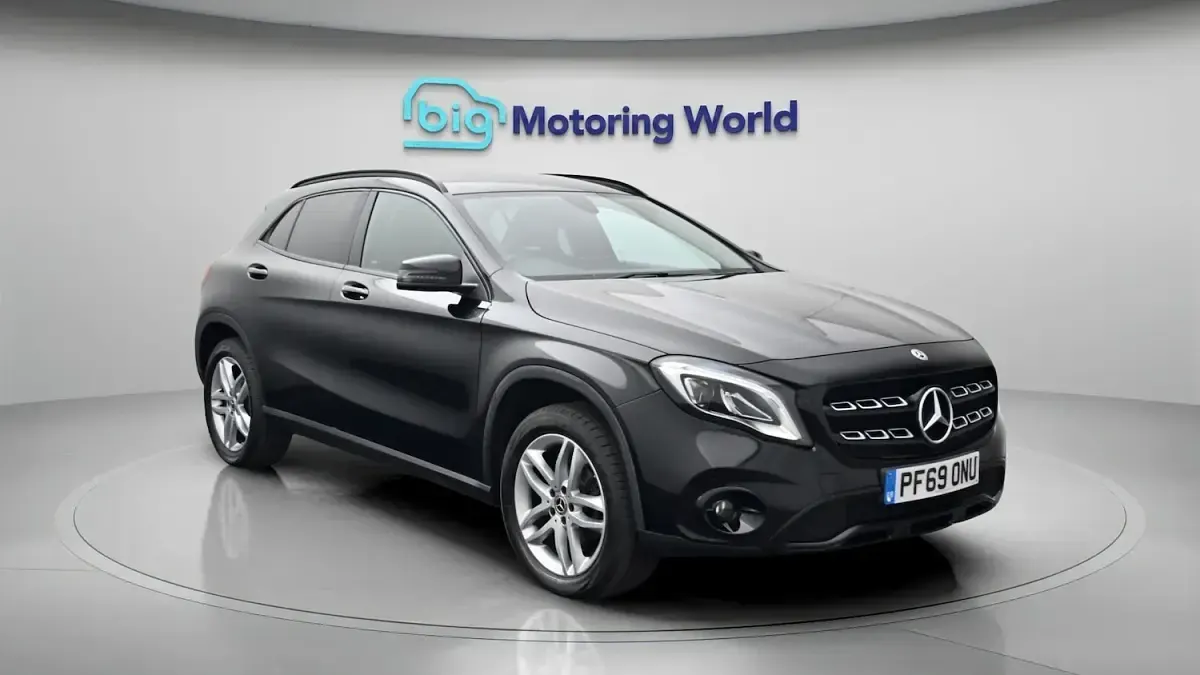 Used Mercedes GLA180 Urban 122 HP (89 kW) 2020 SUV