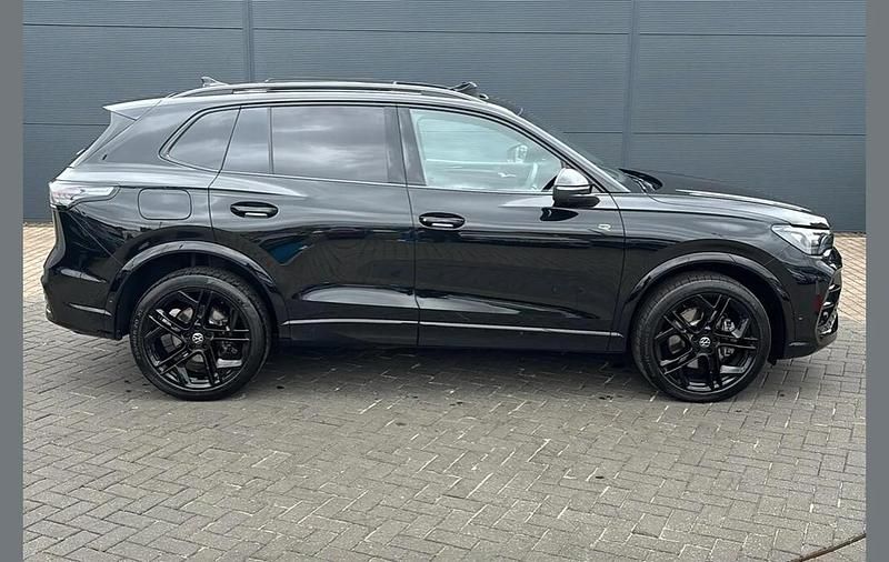 Used VW Tiguan Black Edition 265 HP (194 kW) 2025 Black SUV
