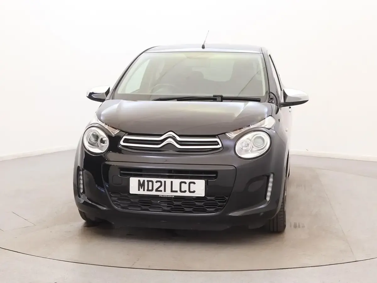 Used Citroën C1 Shine 70 HP (51 kW) 2021 Black Hatchback