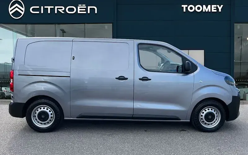 Używany Citroën Dispatch 100 kW (136 KM) 2025 Minivan