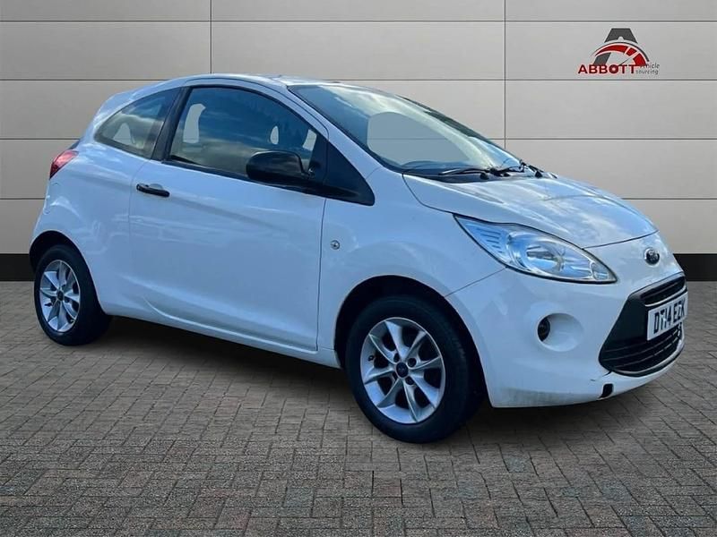 Usado Ford Ka Studio 69 HP (50 kW) 2014 Branco Citadino