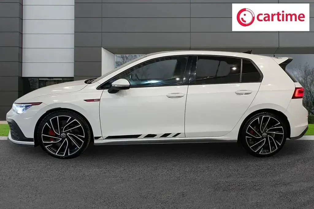 Used VW Golf VIII GTI Clubsport 300 HP (220 kW) 2023 White Hatchback