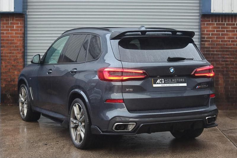 Begagnad BMW X5 Sport Line 2020 Grå SUV