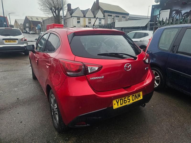 Used Mazda 2 Inclusive 105 HP (77 kW) 2015 Red Hatchback