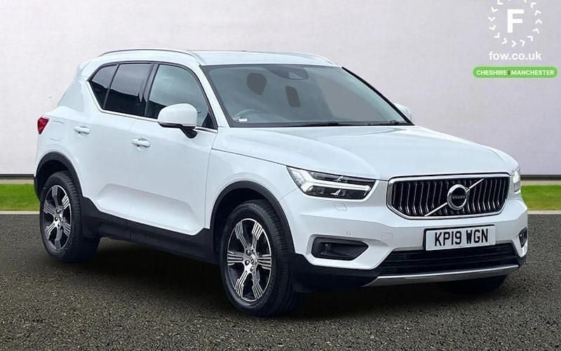 Used 2021 Volvo XC40 Inscription SUV | £18,499 (Super price) - Image 1/4