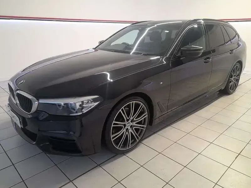 Used BMW 520 M Sport 190 HP (139 kW) 2020 Black Estate