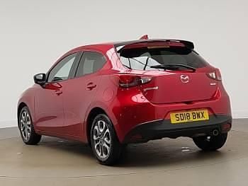 Begagnad Mazda 2 Inclusive 90 HK (66 kW) 2018 Röd Halvkombi