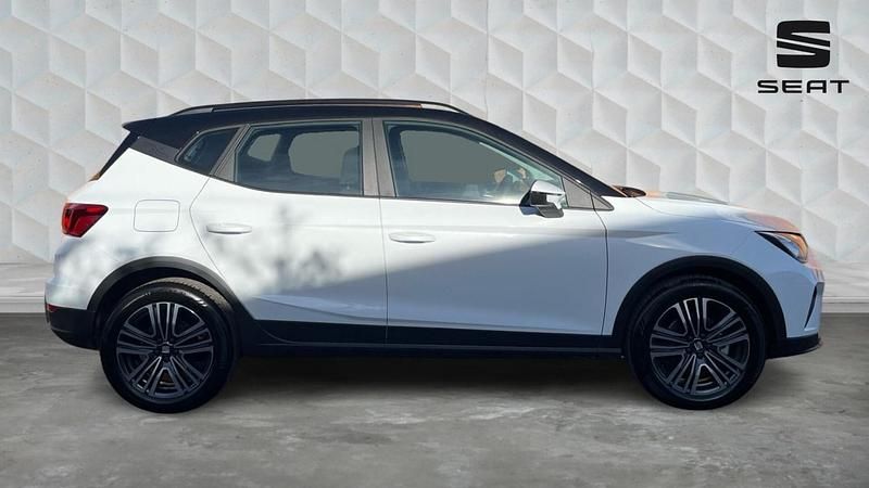 Used Seat Arona SE Technology 94 HP (69 kW) 2026 White SUV