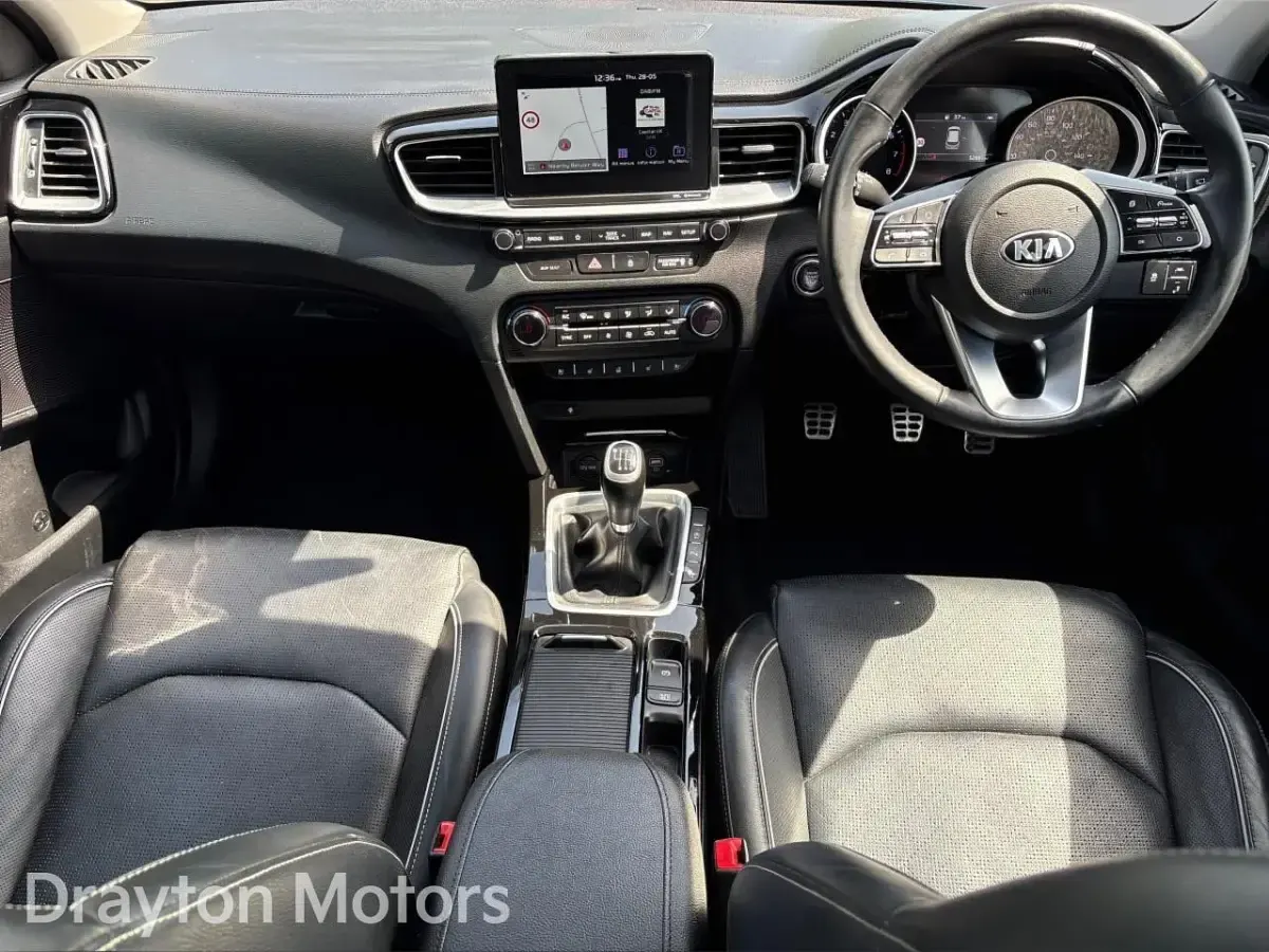 Used Kia Ceed First Edition 140 HP (102 kW) 2018 Blue Hatchback