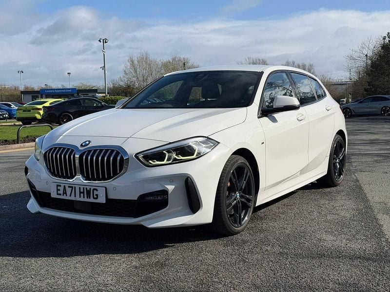Used BMW 118 M Sport 134 HP (98 kW) 2021 White Hatchback