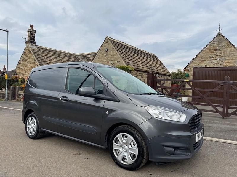 Grey Used 2017 Ford Transit Trend | £4,990 (Fair price) - Image 1/4