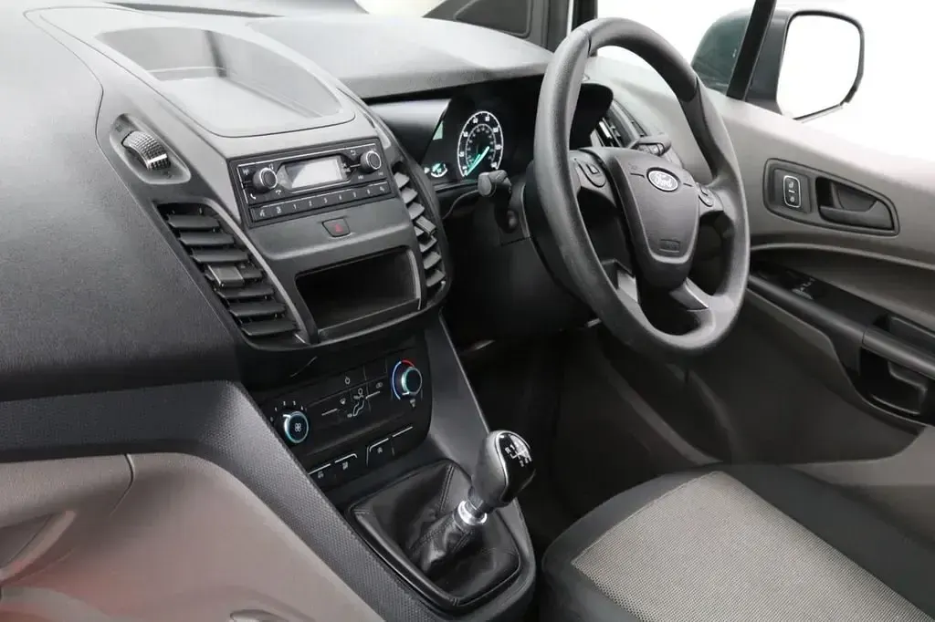Second-hand Ford Transit Connect 75 CP (55 kW) 2021 Alb Monovolum