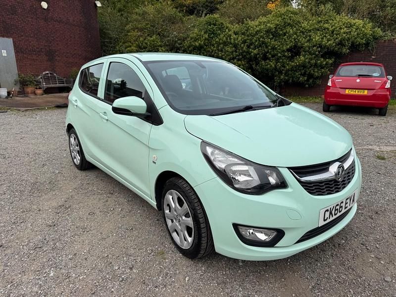 Green Used 2016 Vauxhall Viva Hatchback | £4,795 (Fair price) - Image 1/4