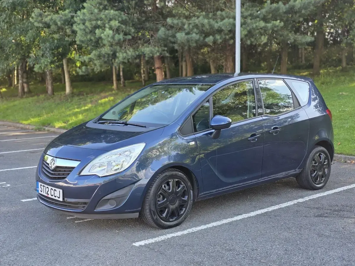 Used Vauxhall Meriva 2012 Blue MPV