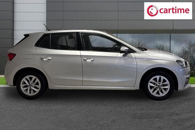 Used Skoda Fabia SE 116 HP (85 kW) 2025 Silver Hatchback
