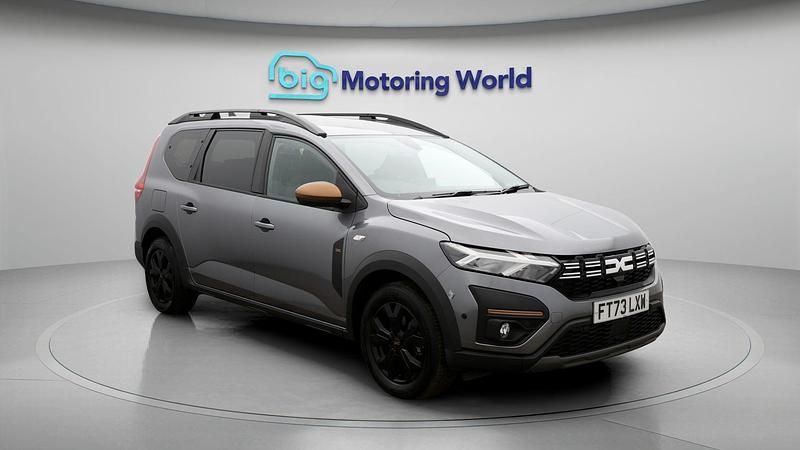 Used Dacia Jogger Extreme 140 HP (102 kW) 2023 MPV