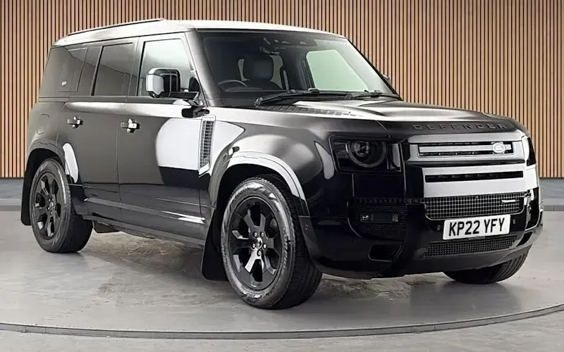 Used Land Rover Defender HSE Dynamic 249 HP (183 kW) 2025 SUV