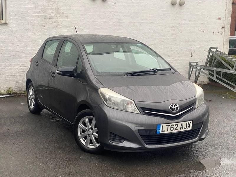 Grey Used 2012 Toyota Yaris Hatchback | £3,350 (Fair price) - Image 1/4