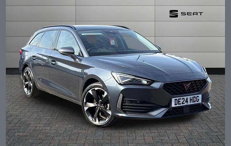 Used Cupra Leon 147 HP (108 kW) 2024 Grey Estate