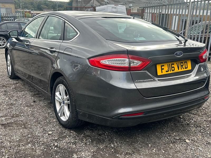 Used Ford Mondeo Zetec 2016 Grey Hatchback
