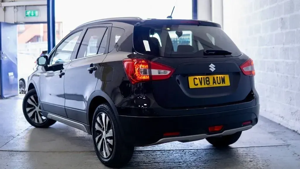 Używany Suzuki SX4 SZ5 140 KM (102 kW) 2018 Czarny SUV