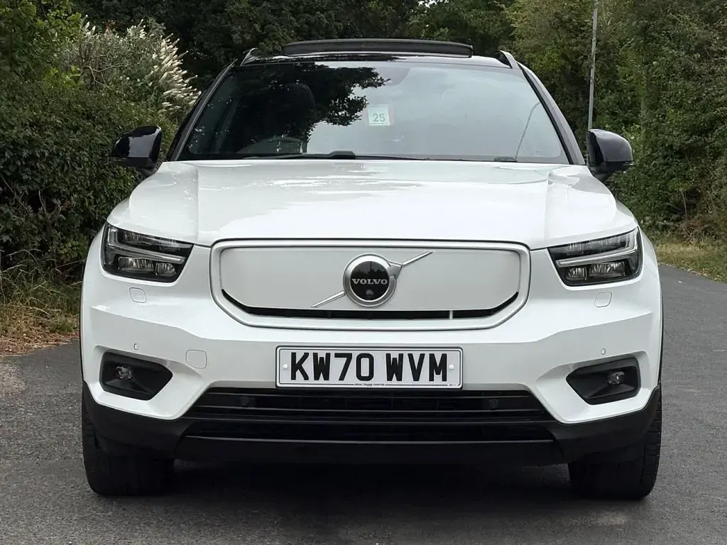 Used Volvo XC40 300 kW (408 HP) 2021 White SUV