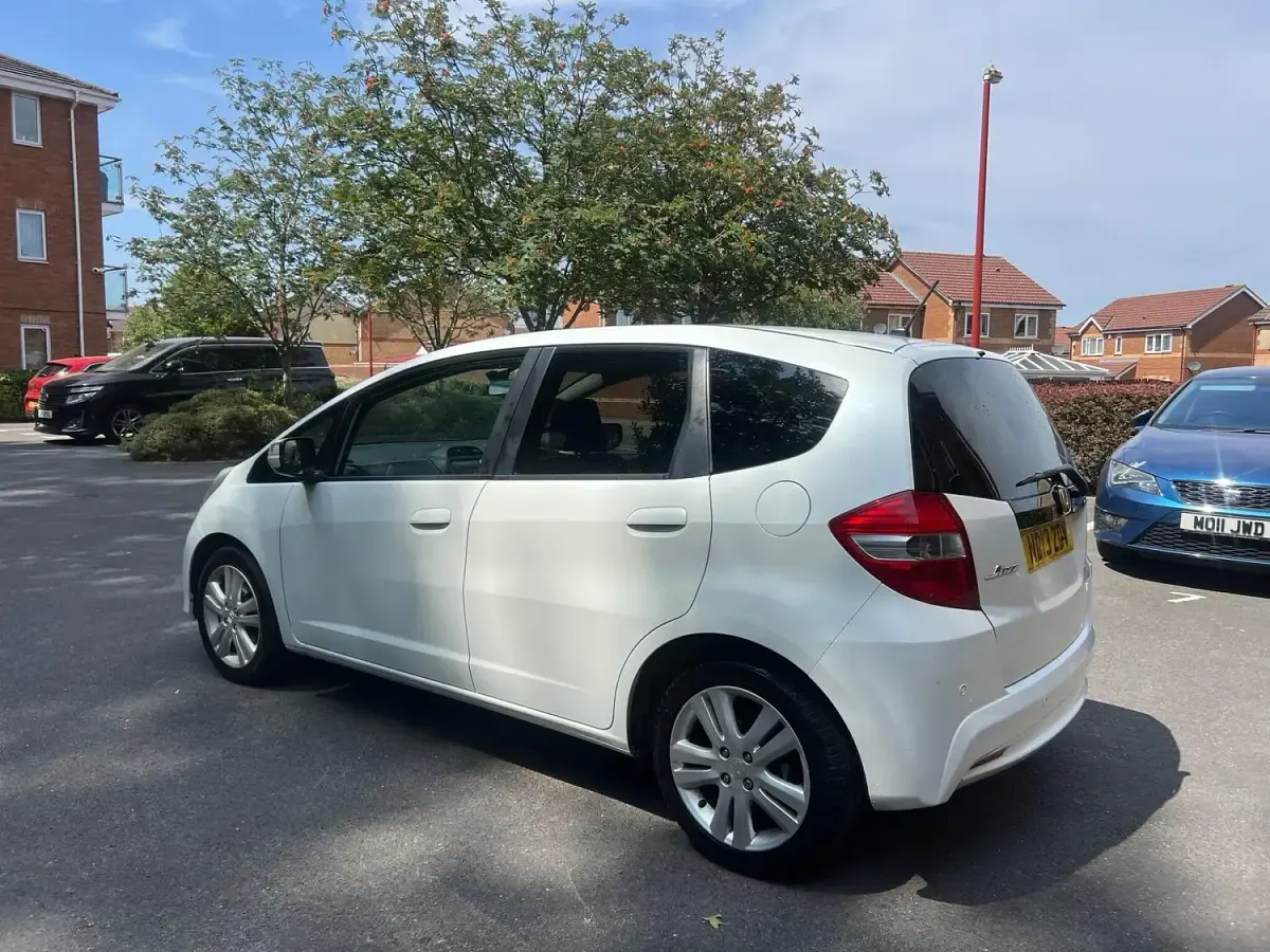 Used Honda Jazz EX 99 HP (72 kW) 2013 White Hatchback