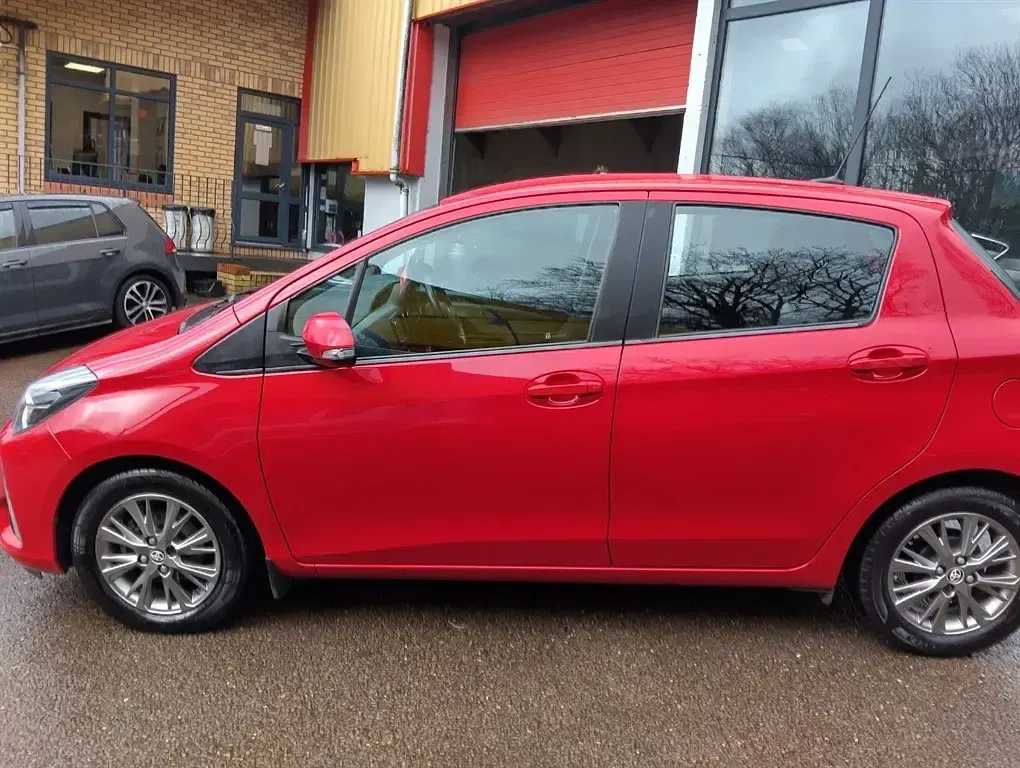 Used Toyota Yaris 2020 Red Hatchback