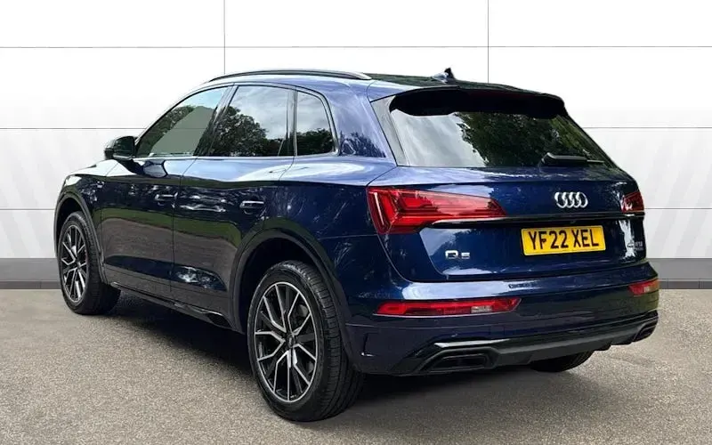 Used Audi Q5 Comfort 265 HP (194 kW) 2022 Blue SUV