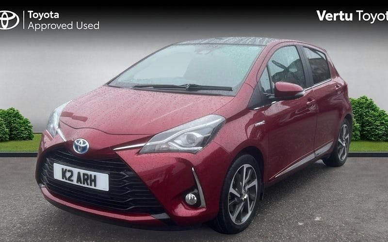 Used Toyota Yaris Hybrid 101 HP (74 kW) 2020 Hatchback