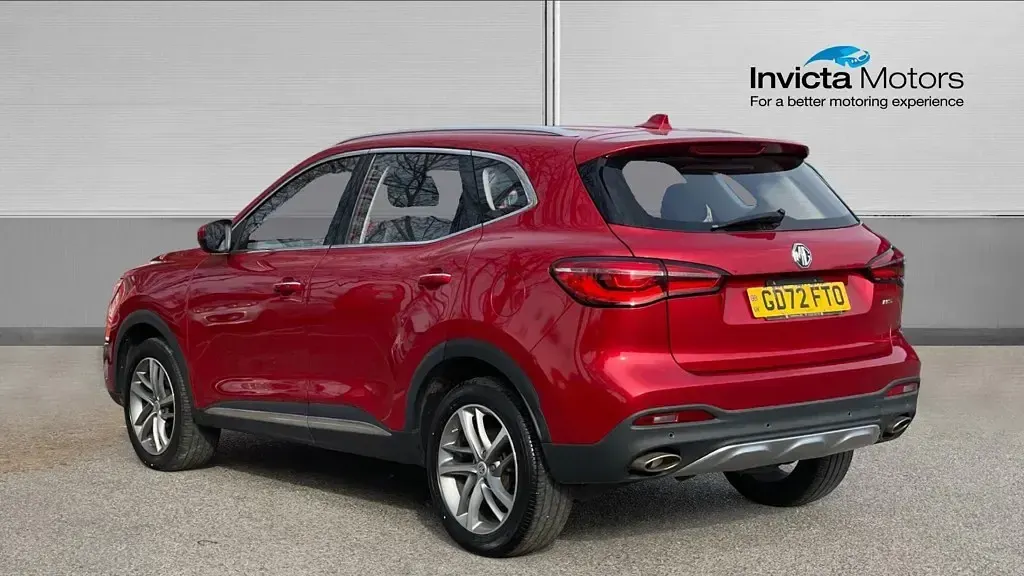Used MG HS Excite 162 HP (119 kW) 2023 Red SUV
