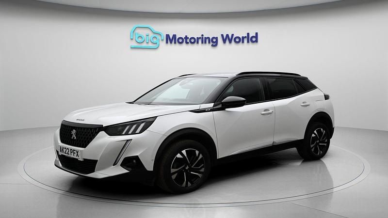 Used Peugeot 2008 GT 131 HP (96 kW) 2022 White SUV