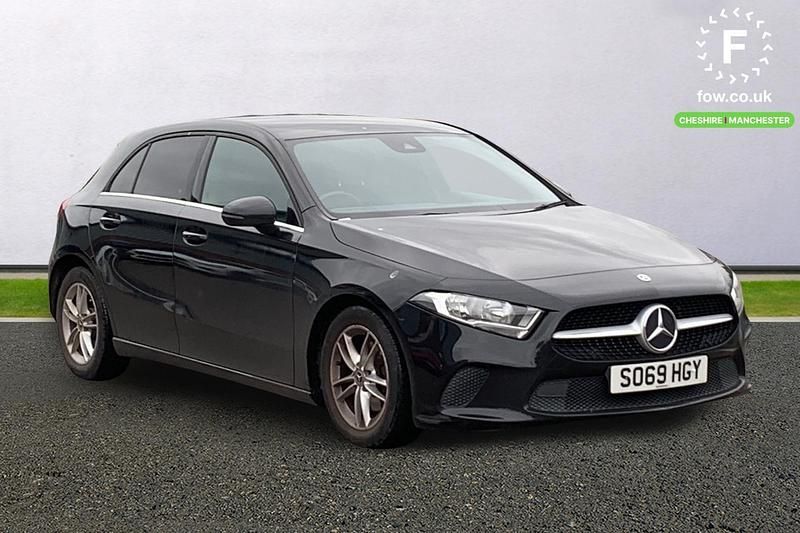 Used Mercedes A180 SE 116 HP (85 kW) 2019 Black Hatchback