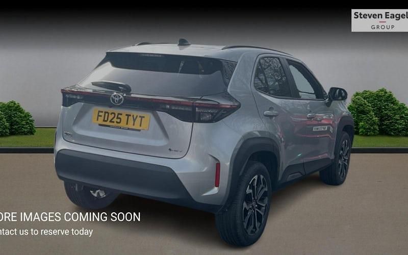 Used Toyota Yaris Hybrid Design 116 HP (85 kW) 2026 Estate