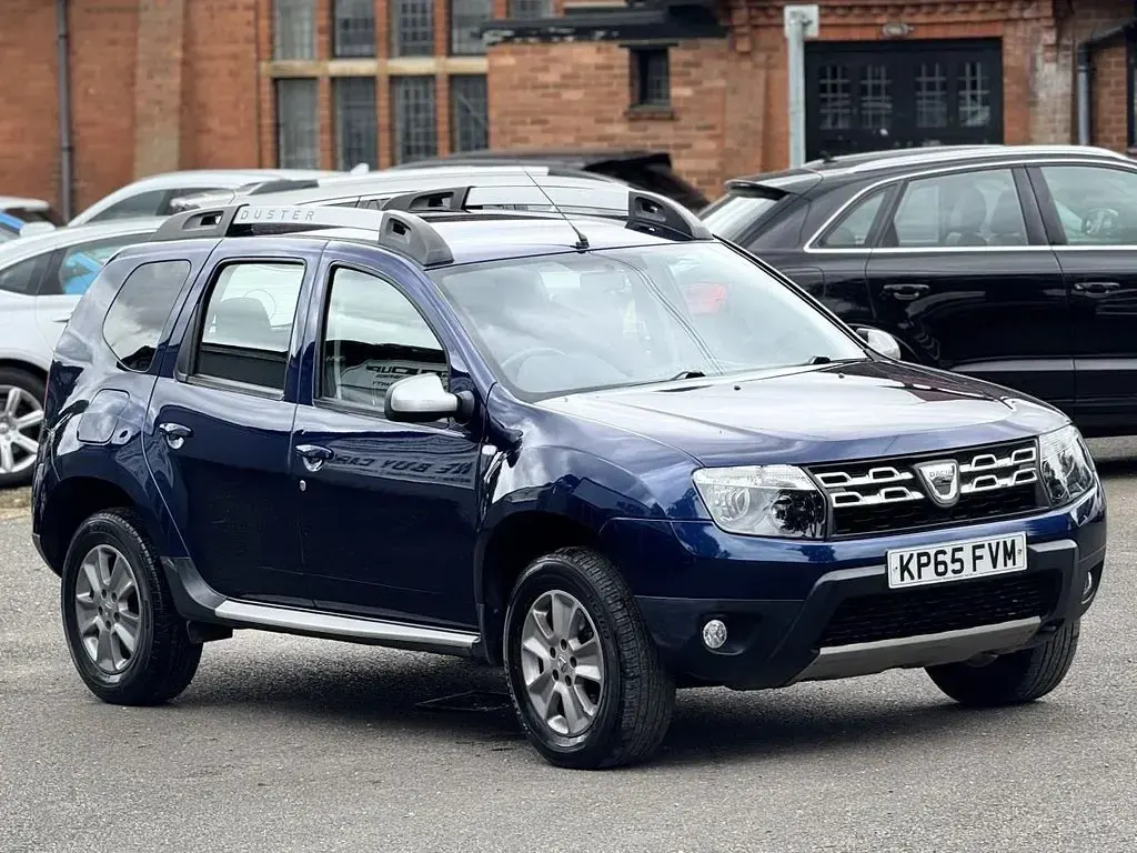 Used Dacia Duster Lauréate 110 HP (80 kW) 2015 Blue SUV