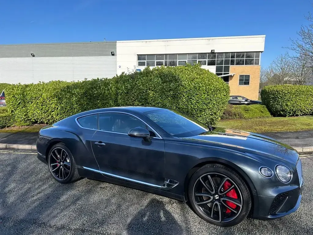 Used Bentley Continental 635 HP (467 kW) 2019 Grey Coupe
