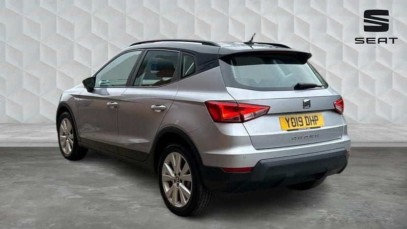 Used Seat Arona SE Technology 115 HP (84 kW) 2019 Silver SUV
