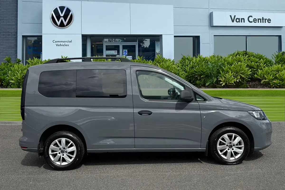 Used VW Caddy 102 HP (75 kW) 2023 Grey MPV