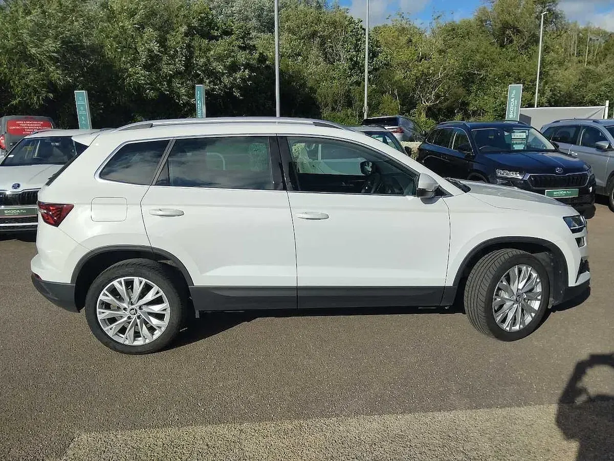 Used Skoda Karoq SE L 150 HP (110 kW) 2025 Moon white metallic SUV