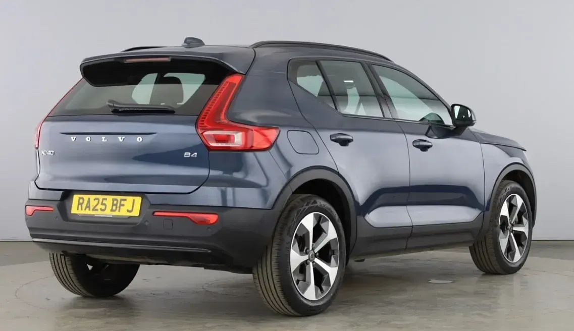 Used Volvo XC40 Plus 194 HP (142 kW) 2026 SUV