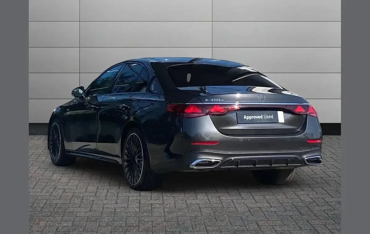 Used Mercedes E300 Urban 308 HP (226 kW) 2025 Grey Sedan