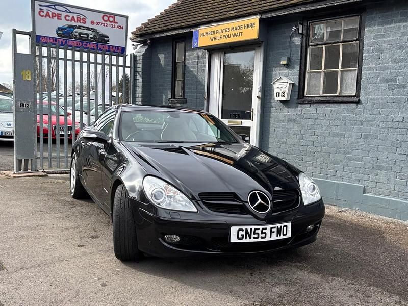 Black Used 2005 Mercedes SLK200 Cabriolet | £3,499 (Fair price) - Image 1/4