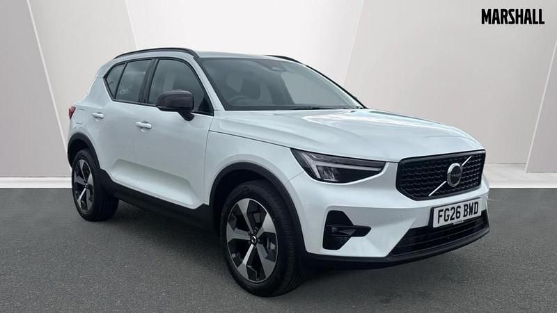 New Volvo XC40 Plus 163 HP (119 kW) 2026 Special metallic  crystal white SUV