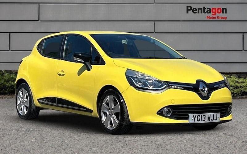 Yellow Used 2013 Renault Clio IV Dynamique Hatchback | £6,097 (Fair price) - Image 1/4